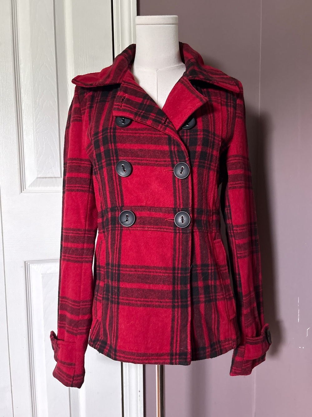 YMI Women's Plaid Peacoat Size Small Red & Black Wool Blend Winter Coat